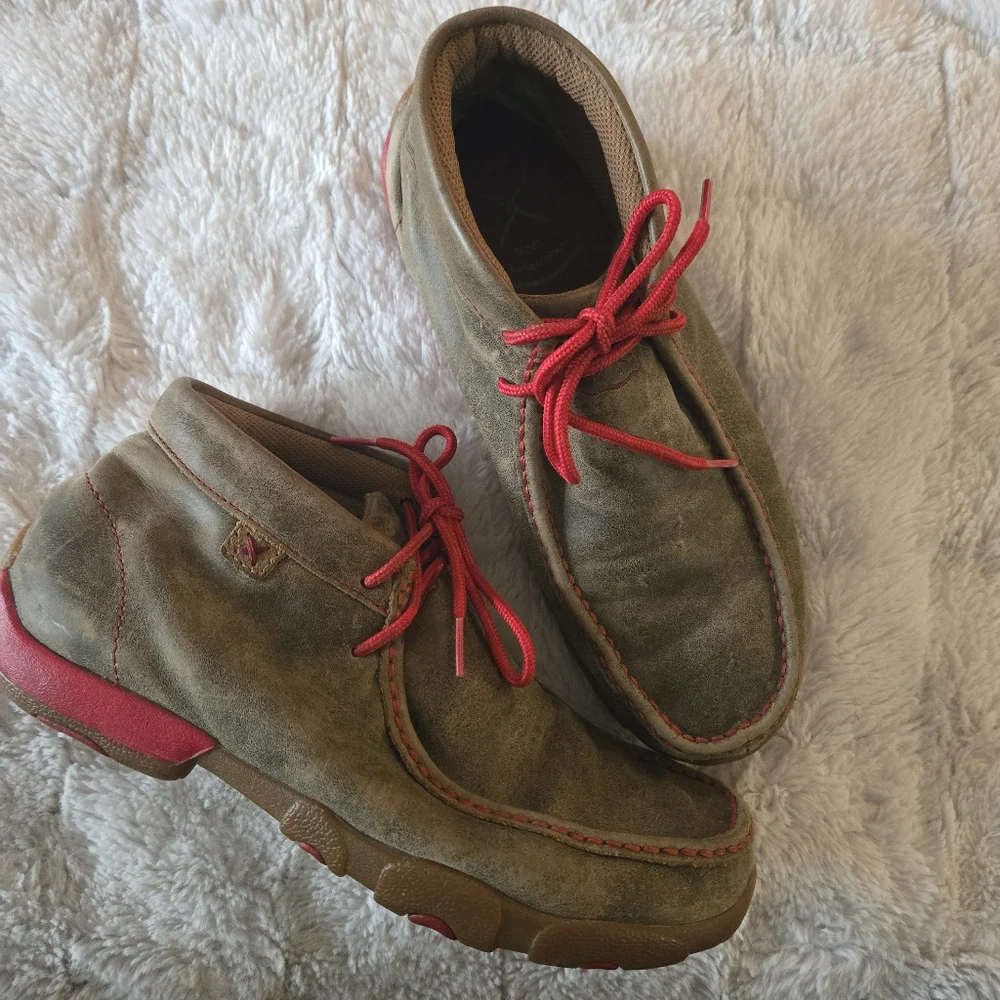 Twisted X Olive Chukka Boots with Red Laces Size 7.5